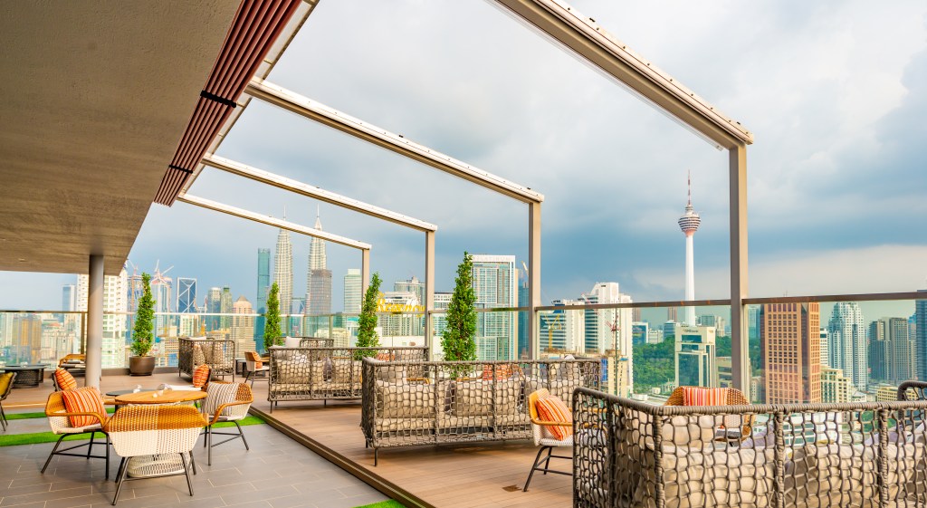 Hilton Garden Inn Kuala Lumpur - Rooftop Bar