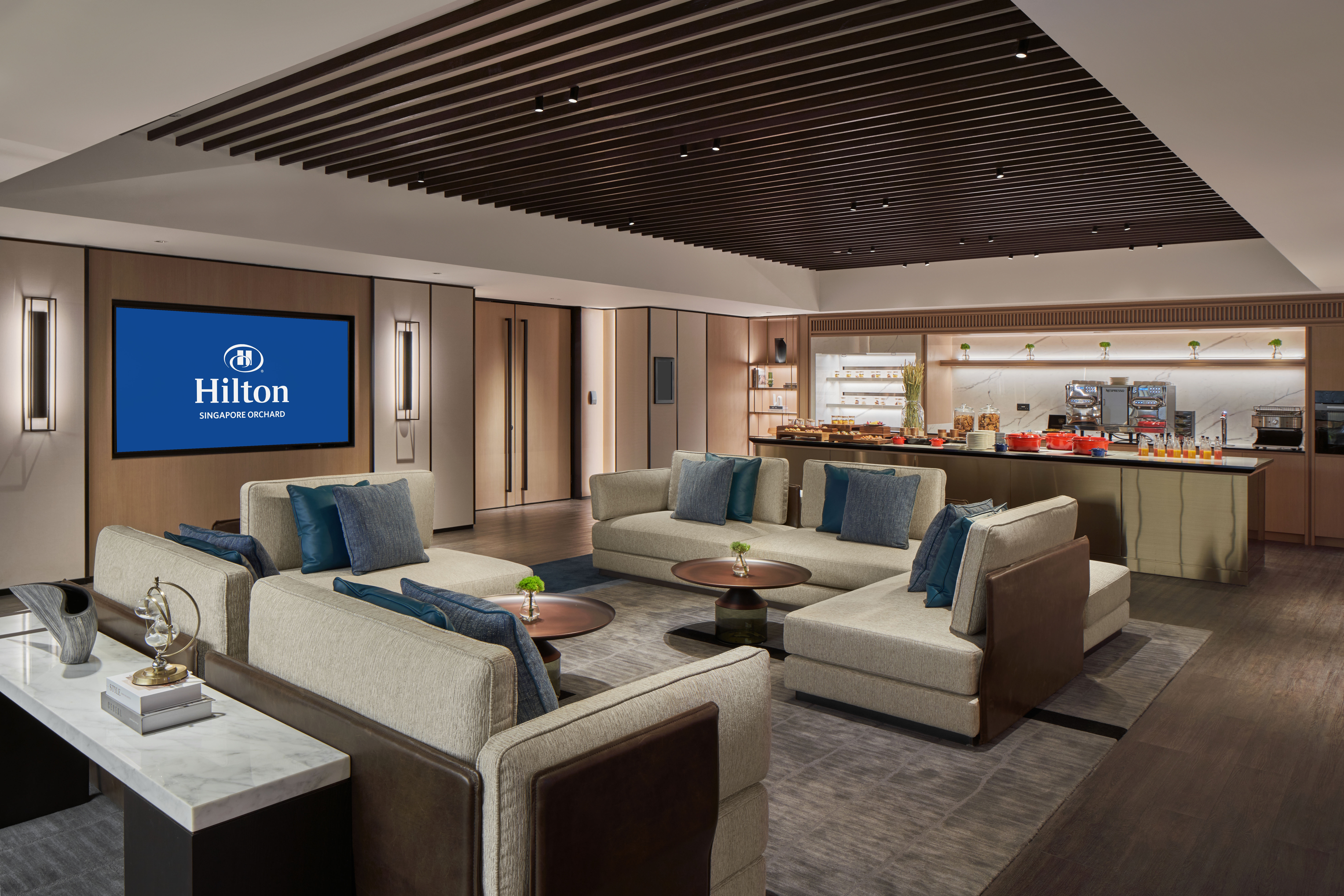 meeting area lounge Hilton Singapore Orchard Level 5
