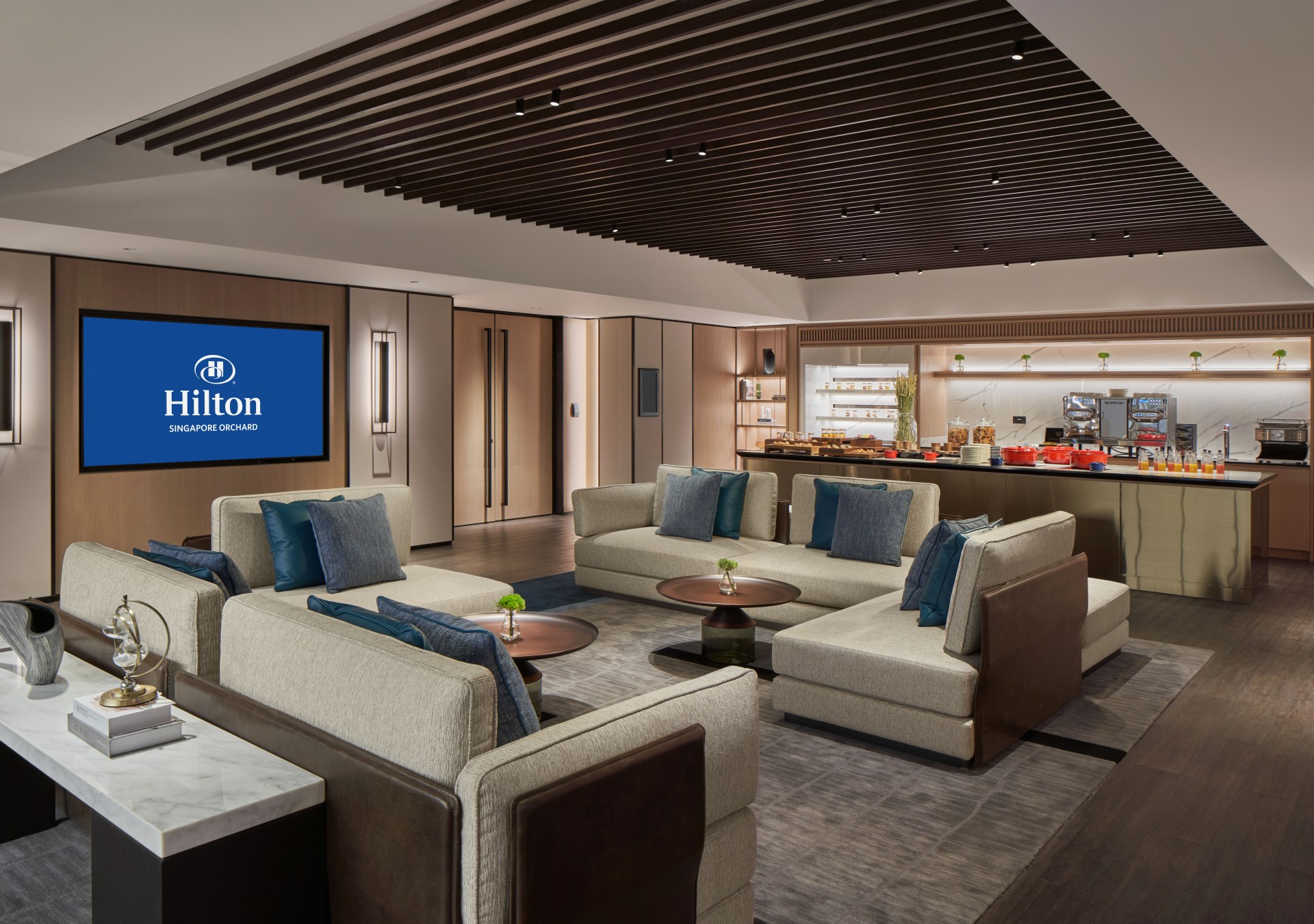 meeting area lounge Hilton Singapore Orchard Level 5