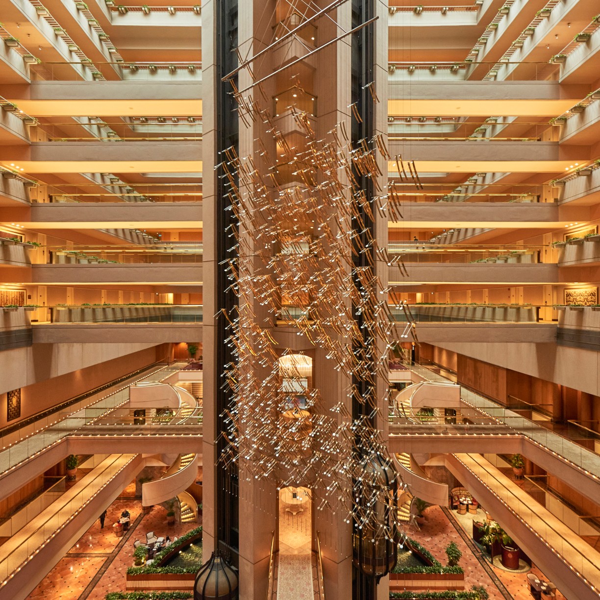 Conrad Singapore Orchard - Hotel Atrium
