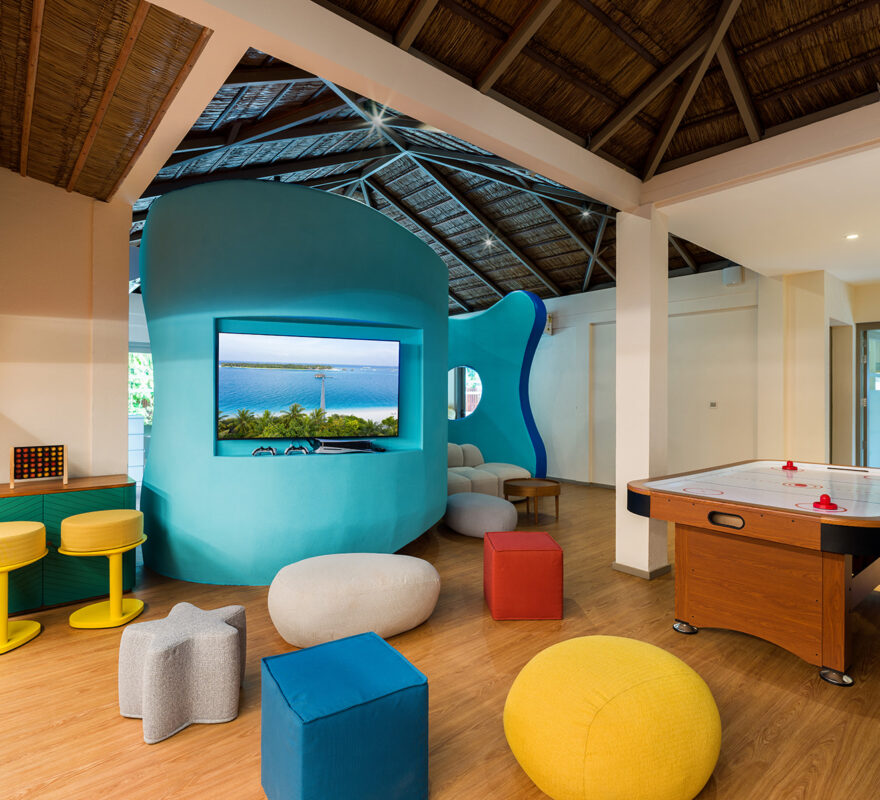 Conrad-Maldives-Rangali-Island-Kids-Club-Furavaaru-Teens-Club_Game-Room