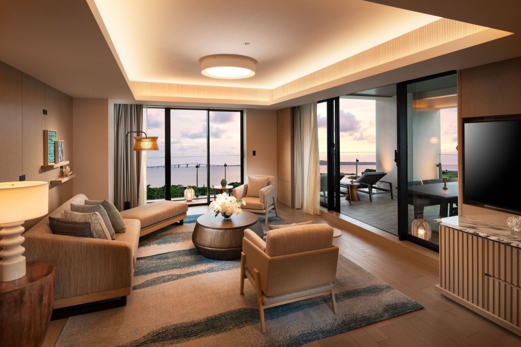 Hilton Okinawa Miyako-Island Resort Presidential Suite Living