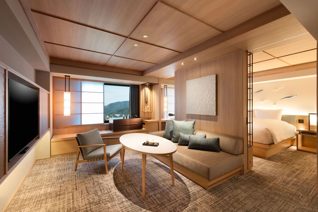 DoubleTree by Hilton Kyoto Higashiyama - King Deluxe Suite Living Room