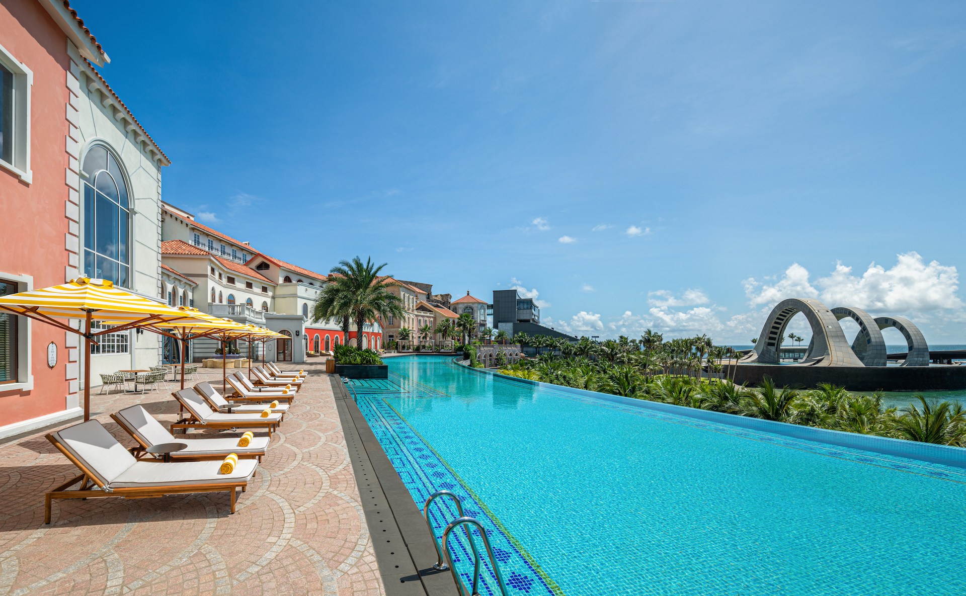 La Festa Phu Quoc, Curio Collection by Hilton, Pool, poolside, lounge, chairs