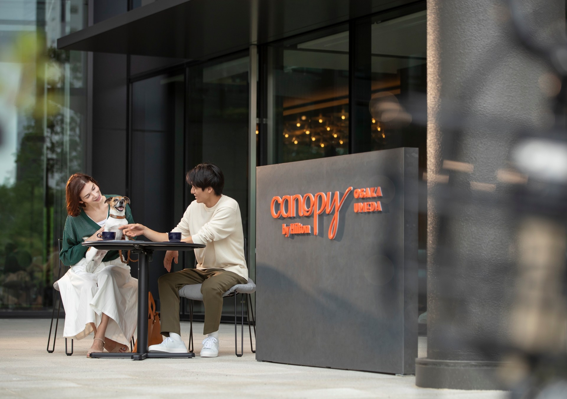 Canopy by Hilton Osaka Umeda - Bean there, UMEDA_Outside terrace - with models _ ビーンゼア うめだ_テラス席 - モデルあり 3