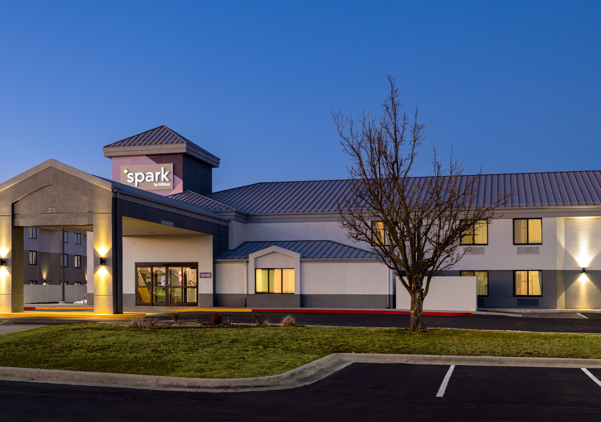 Spark by Hilton Bentonville - Exterior