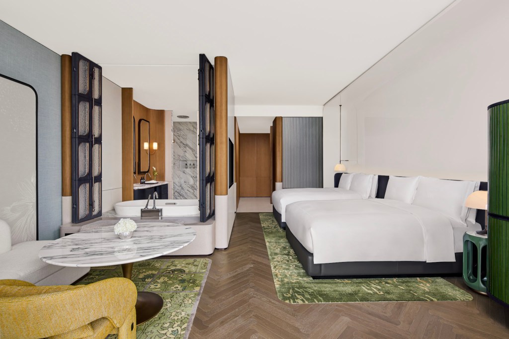Standard queen guest room at Waldorf Astoria Shanghai Qiantan