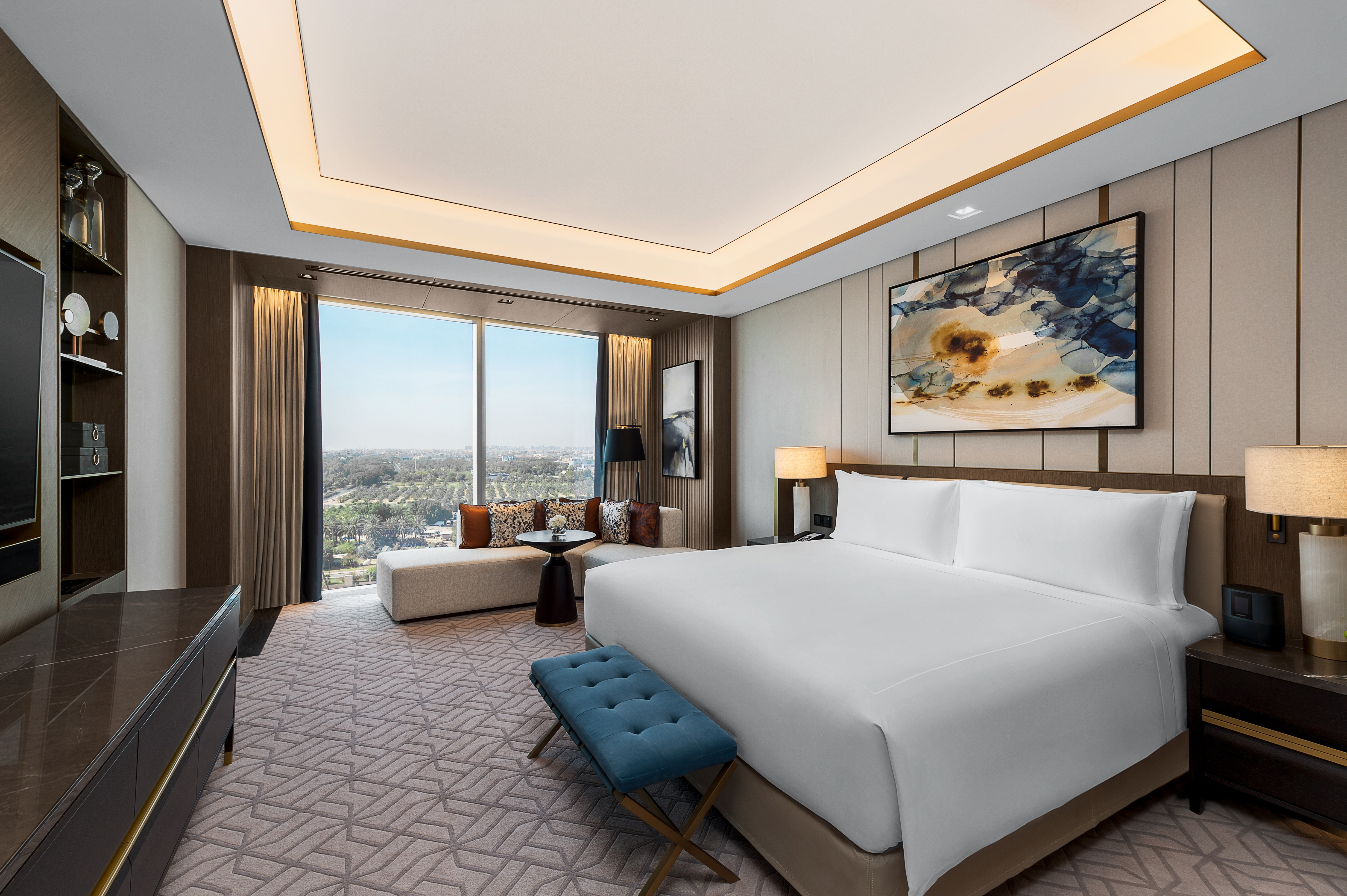 hotel room Waldorf Astoria Kuwait - King Ikaros Grand Premier One Bedroom Suite Bedroom