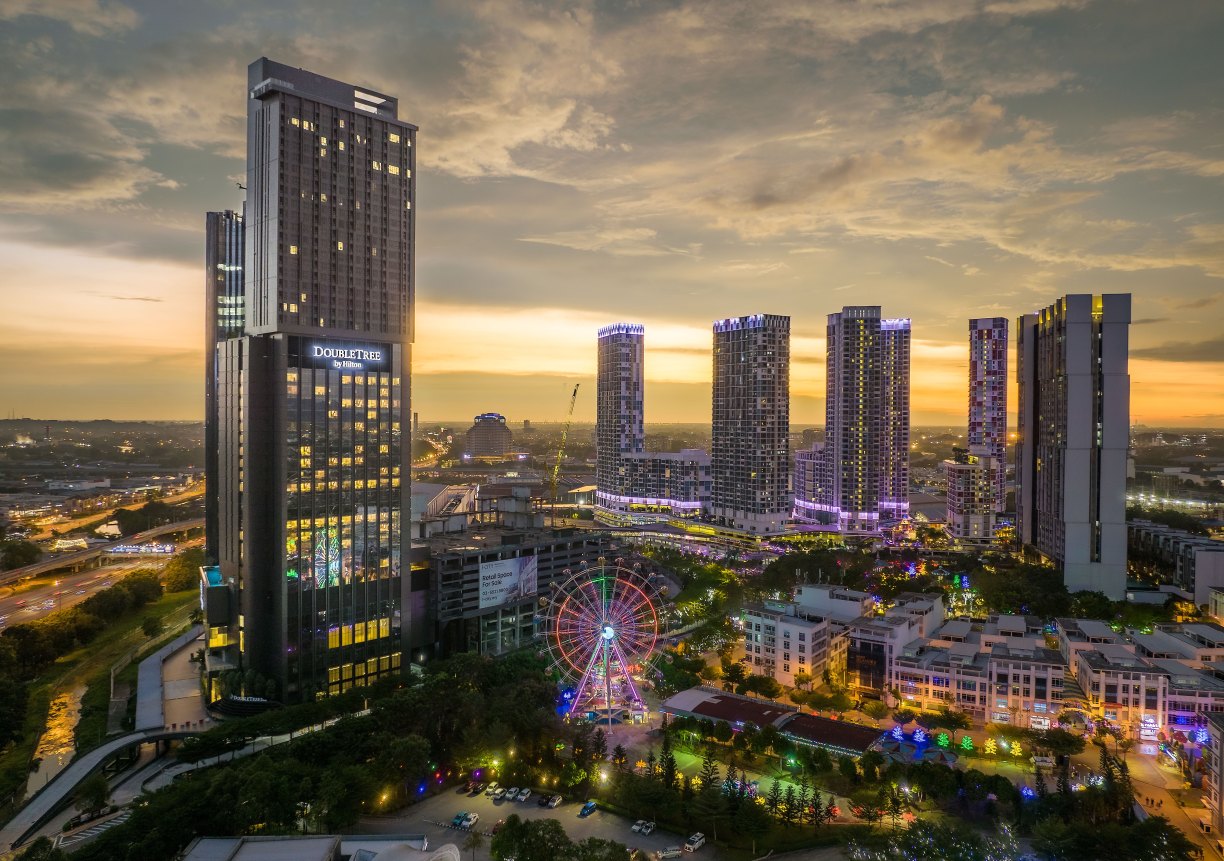 DoubleTree by Hilton Shah Alam i City - Exterior