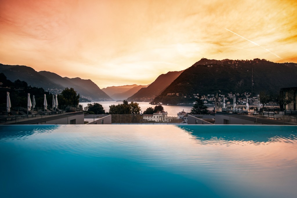 Lake Como sunrise