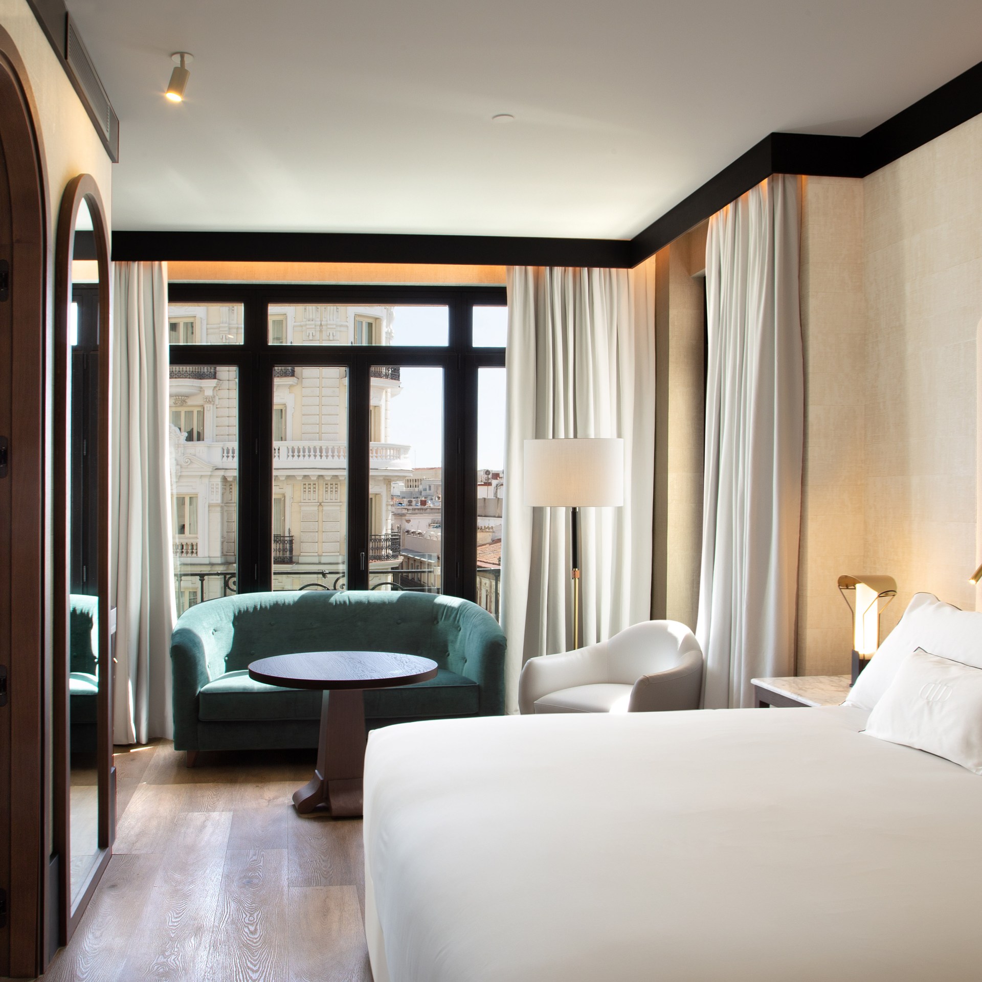 Hotel Montera Madrid, Curio Collection by Hilton - Esperanza Room