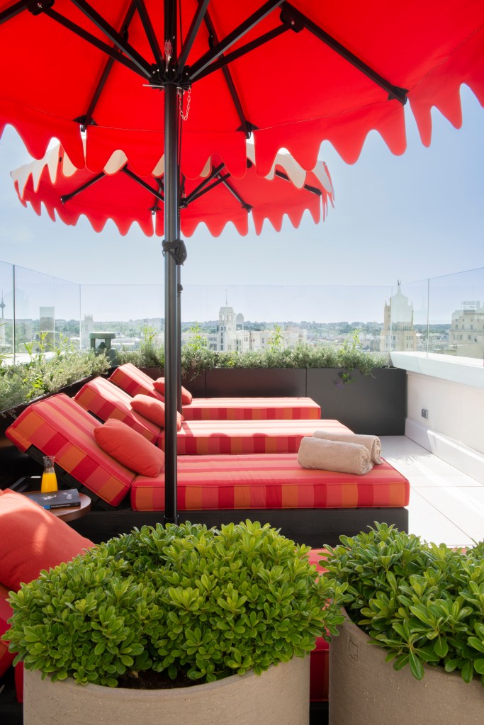 Hotel Montera Madrid, Curio Collection by Hilton - Rooftop