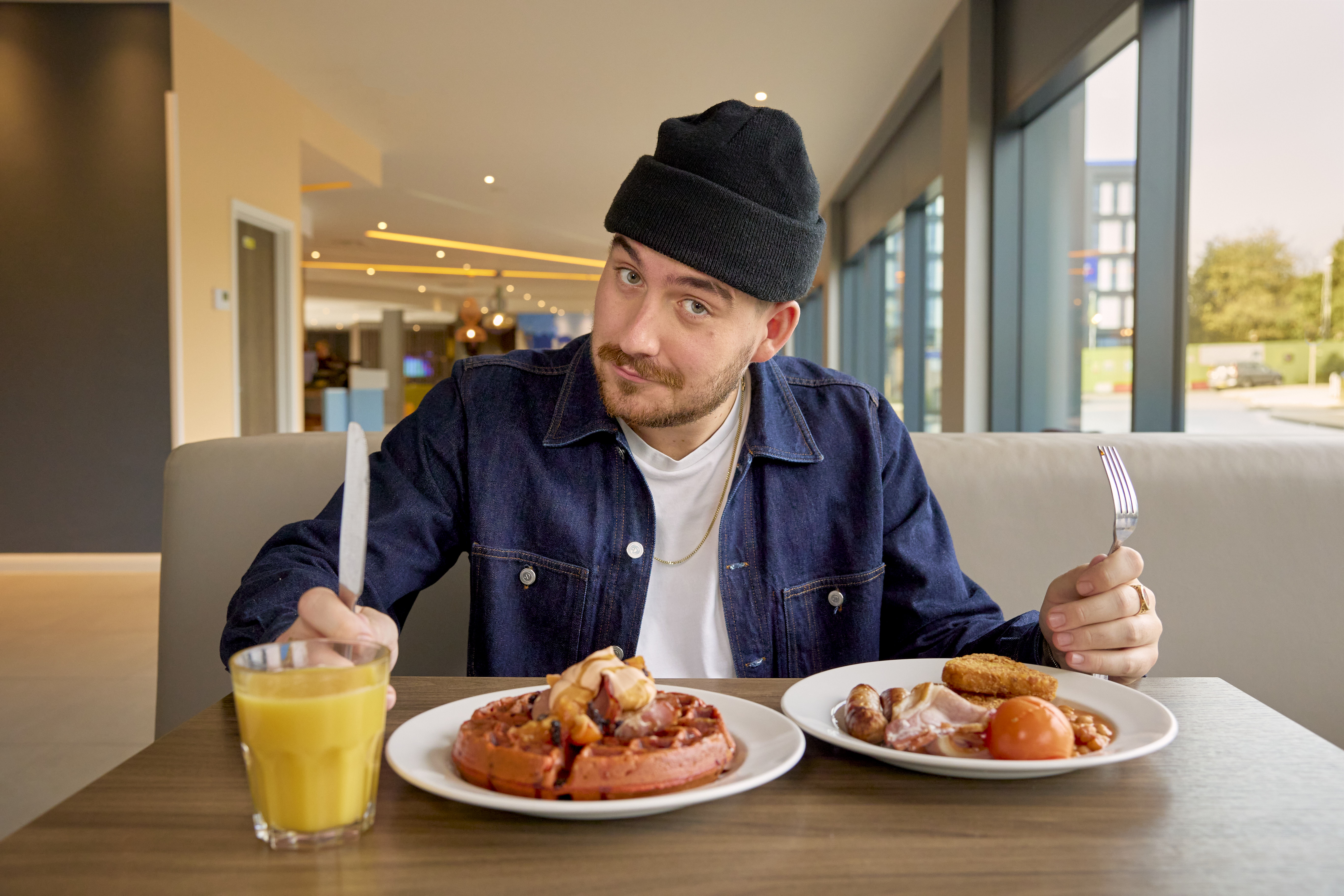 What Willy Cook - Hampton by Hilton - Limited Edition British Breakfast Waffle Trio