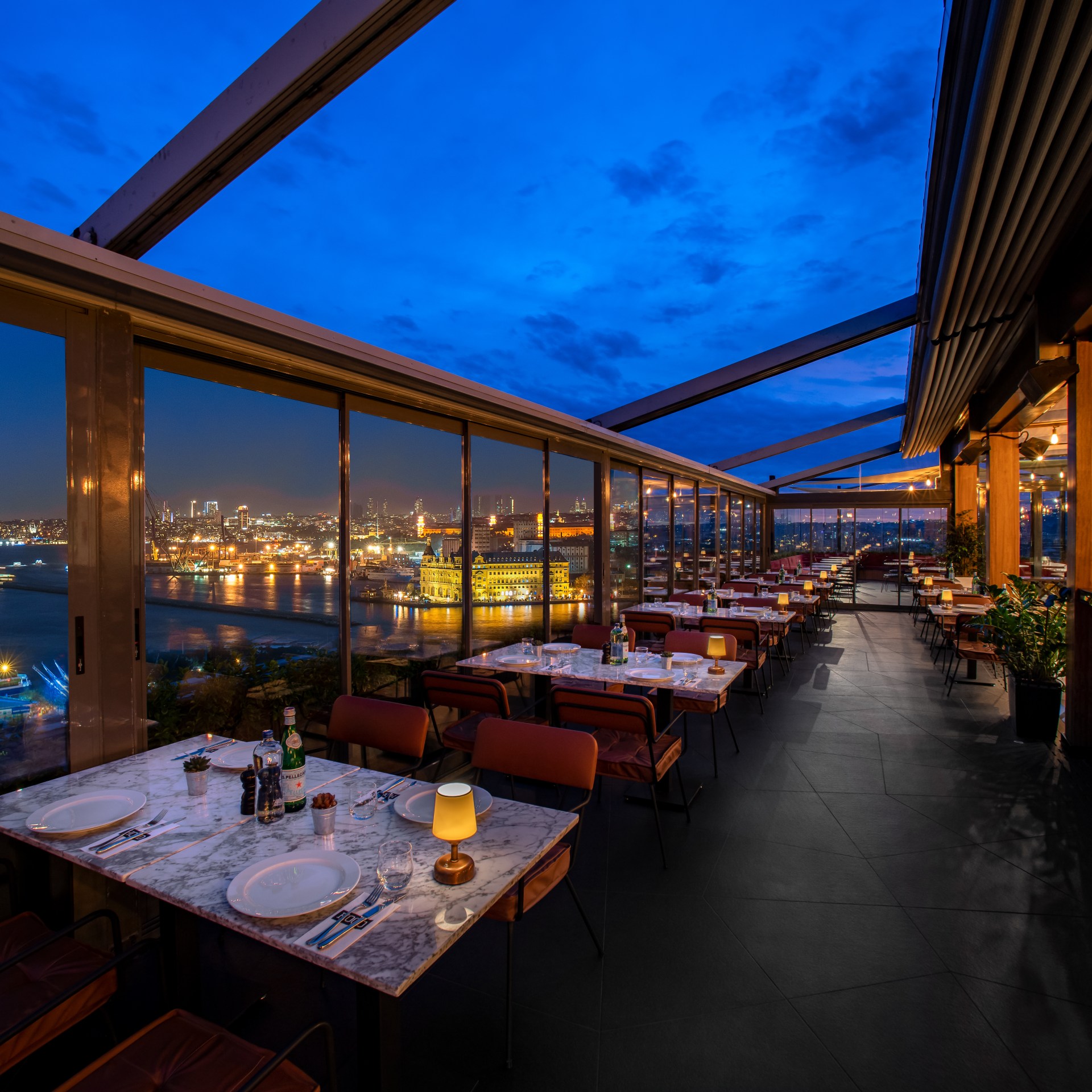 DoubleTree by Hilton Istanbul – Moda - Rooftop