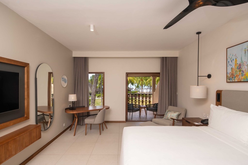 Hilton Mauritius Resort &amp; Spa - Deluxe King Room Day View