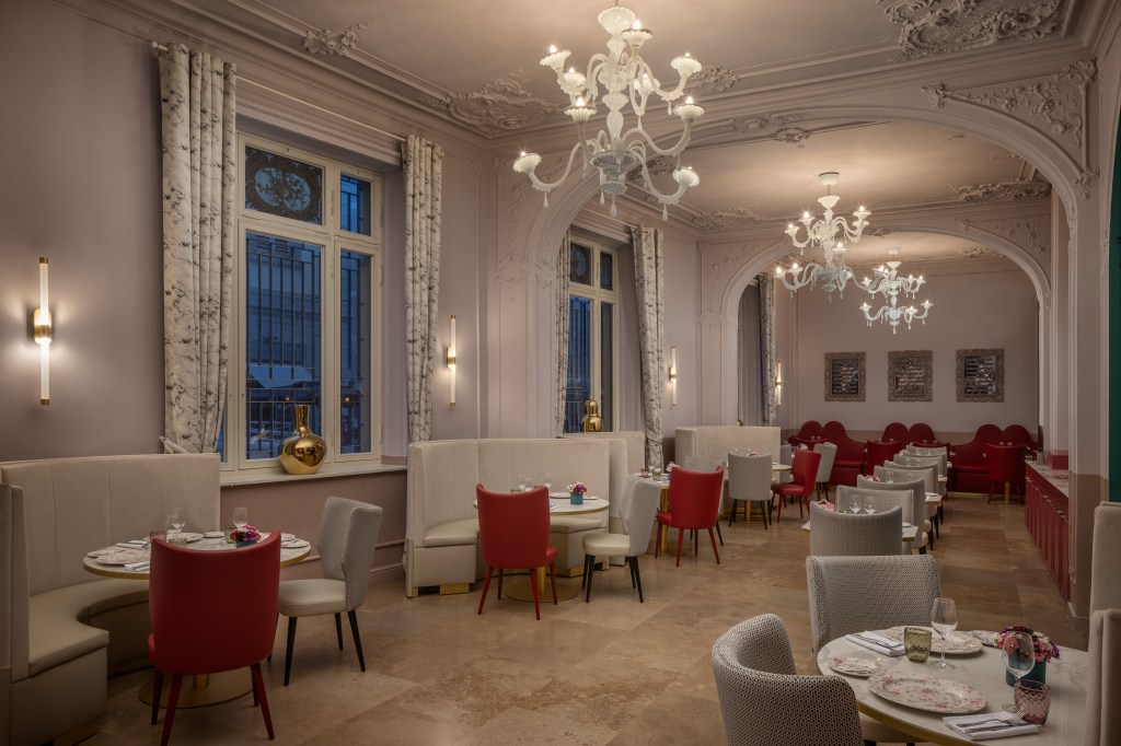 Anglo American Hotel Florence, Curio Collection by Hilton - Vivi Bistro