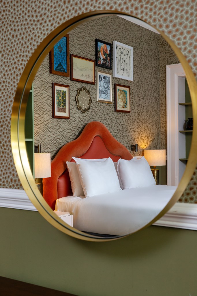 mirror reflecting guest room details - Elmbank York, Tapestry Collection by Hilton - King Lodge Junior Suite