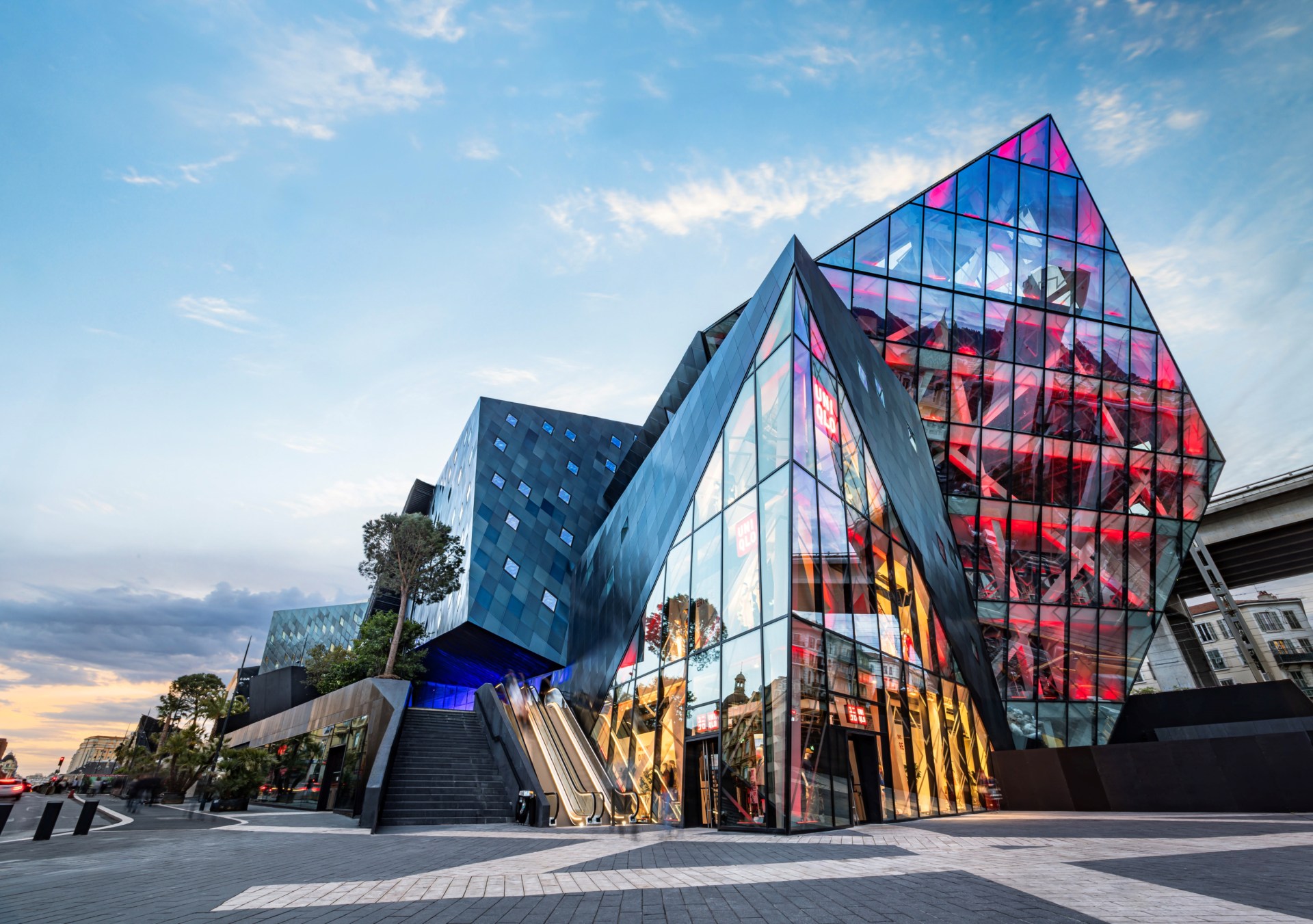 DoubleTree by Hilton Nice Centre Iconic - Exterior at sunset