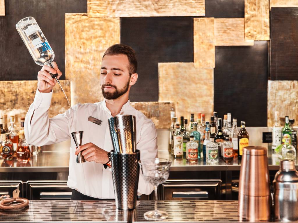 Hilton Rome Eur La Lama - The Blade Bar Mixologist Matteo