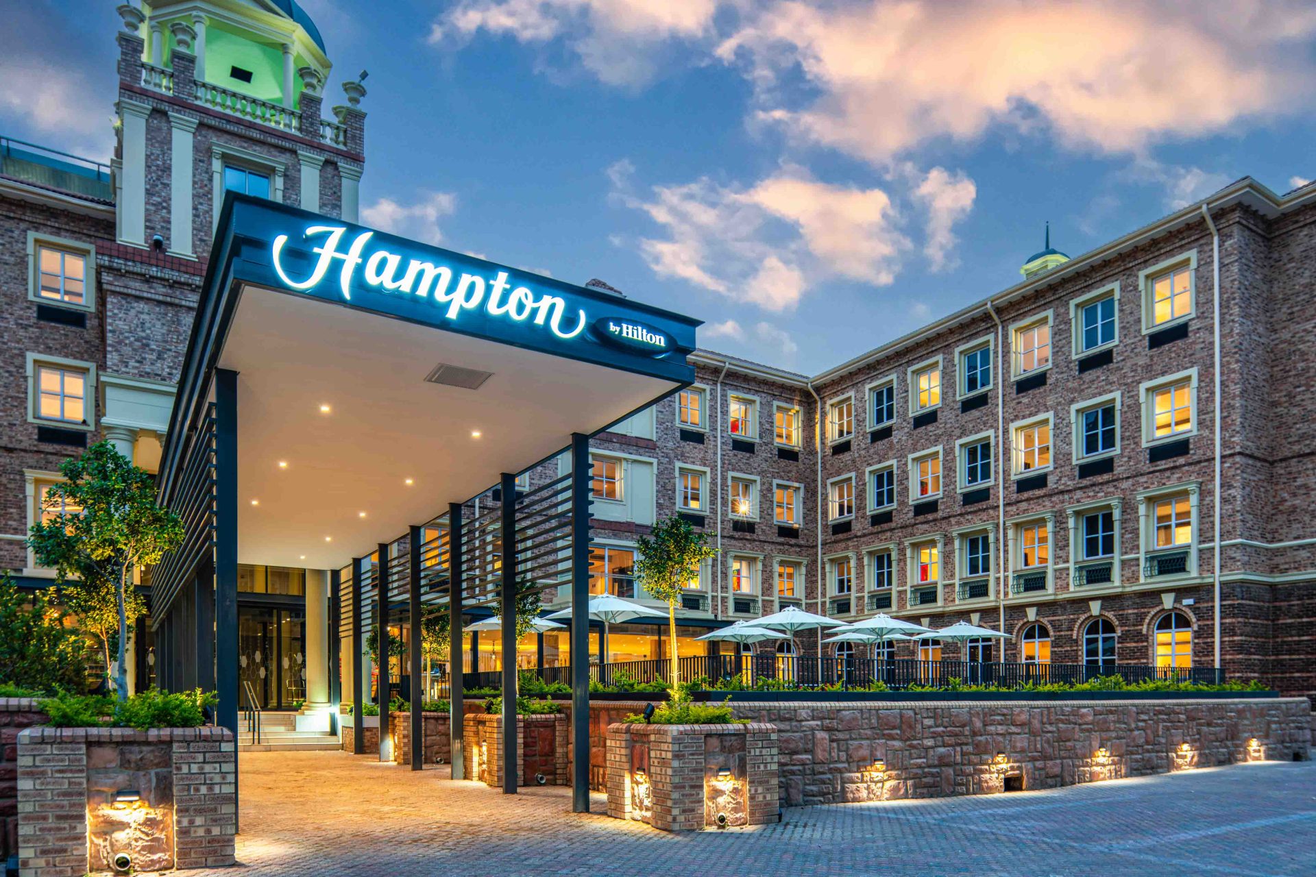 Hampton by Hilton Sandton Grayston - Exterior