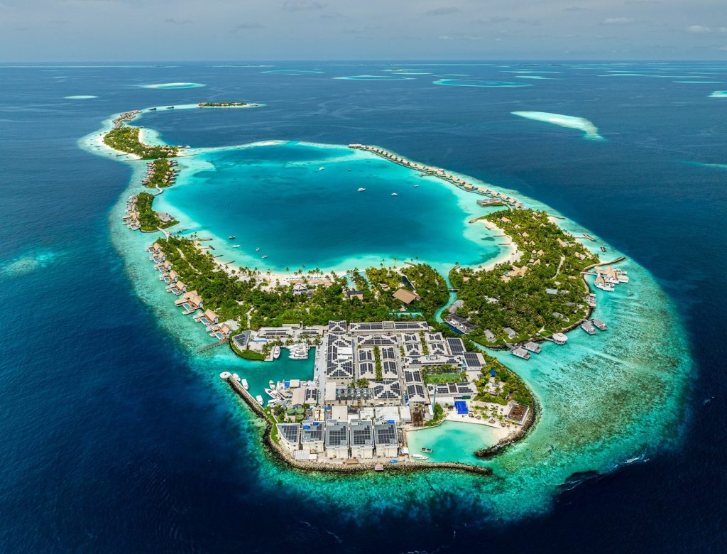 Waldorf Astoria Maldives, Energy, solar panels
