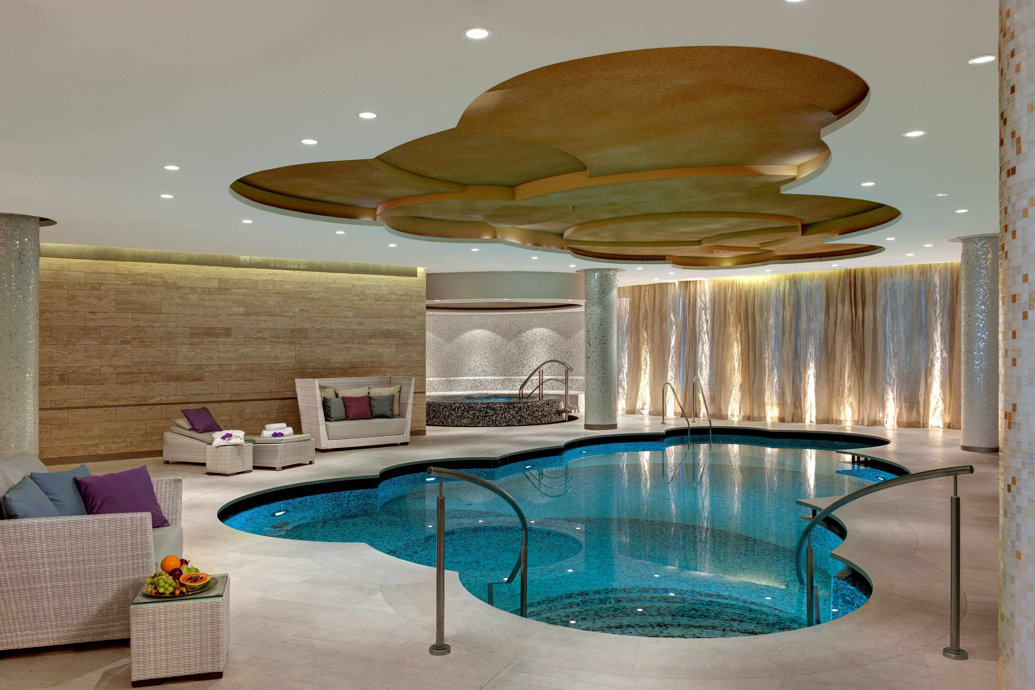 Waldorf Astoria Berlin - Guerlain Spa Pool