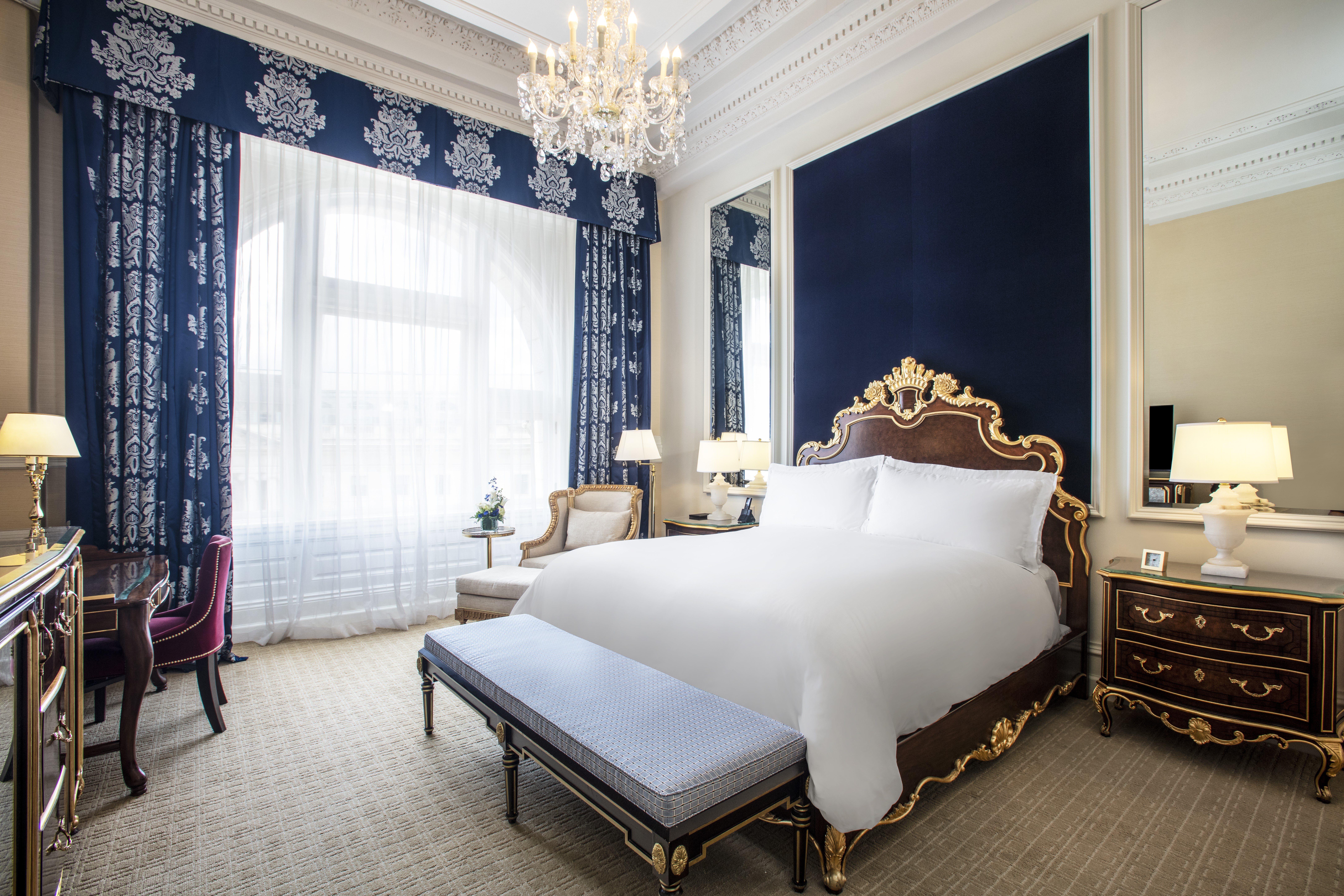 hotel fancy deluxe king bedroom Waldorf Astoria Washington DC