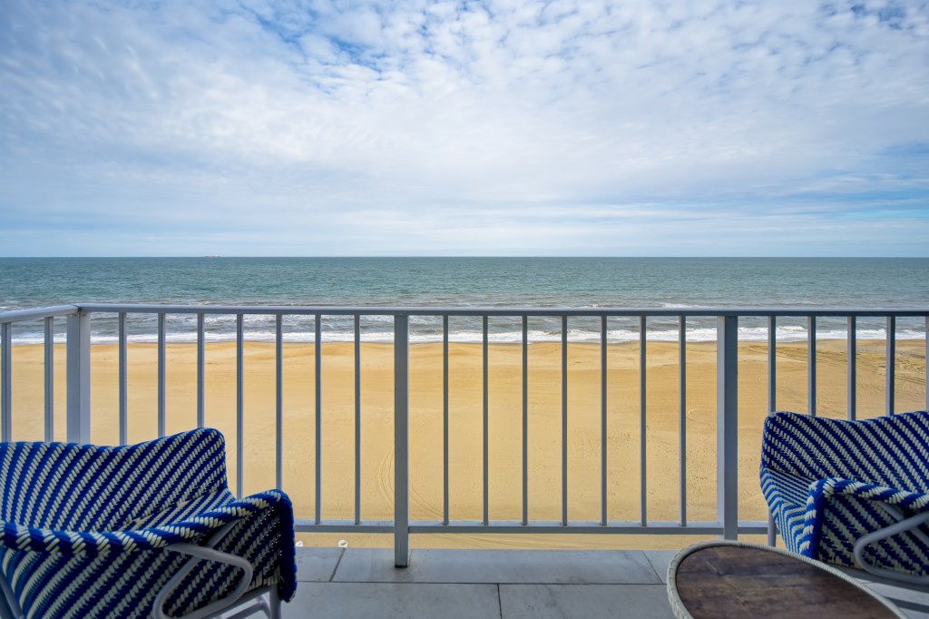 oceanfront balcony view DoubleTree by Hilton Virginia Beach