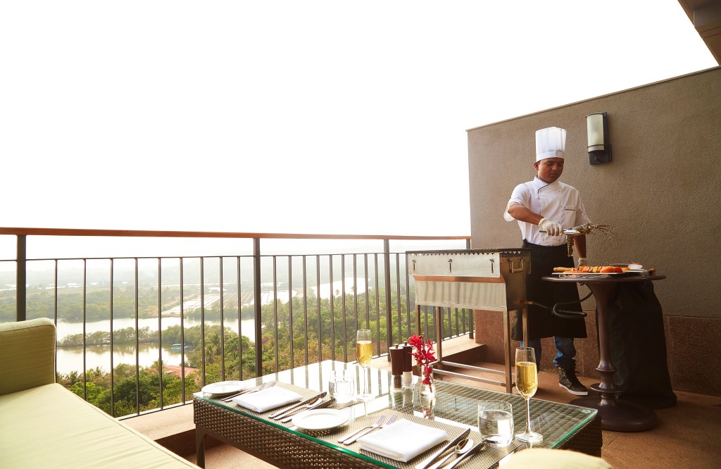 hotel Hilton Goa Resort - Private Balcony Experience