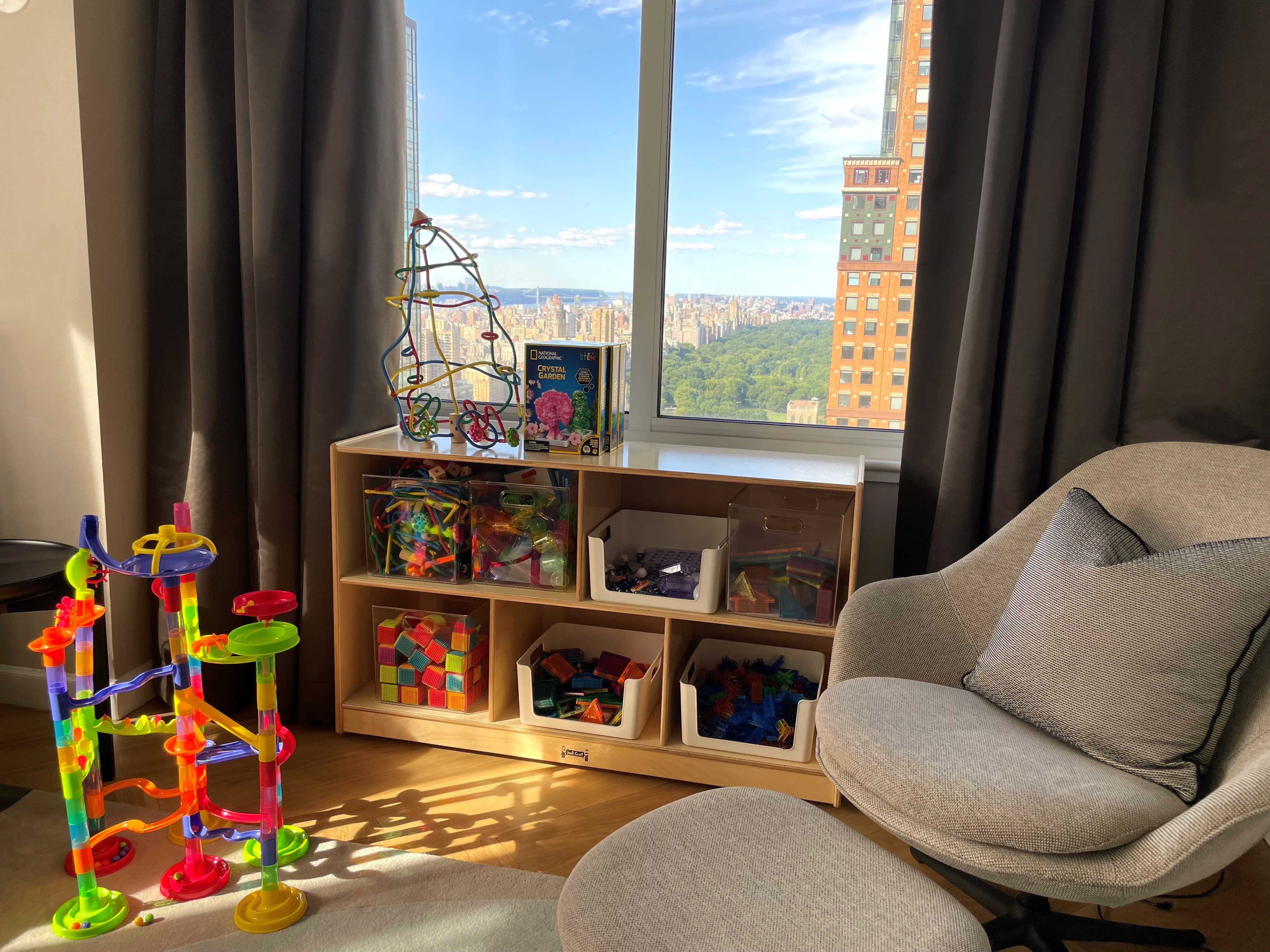 hotel kids toys Little Conrad Suite Featuring SmarterKids STEM Corner education