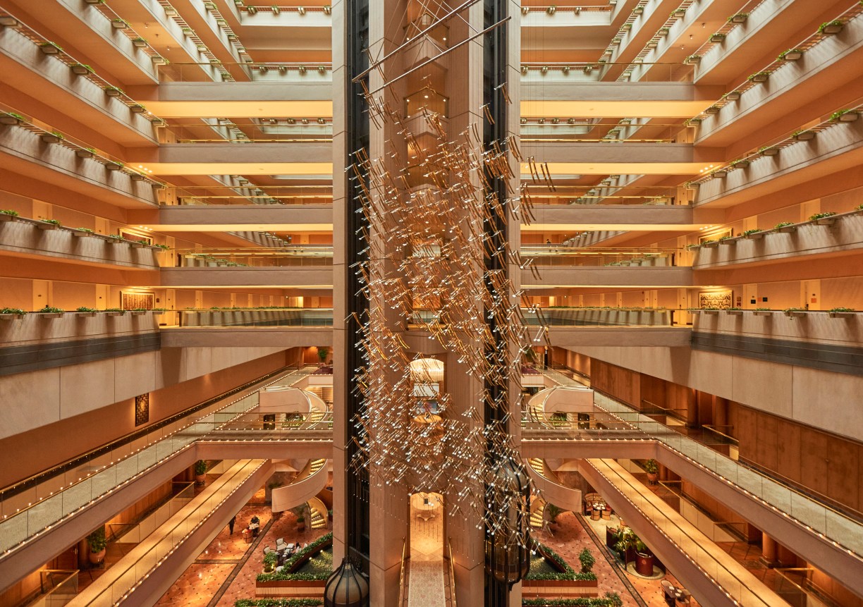 Conrad Singapore Orchard - Hotel Atrium