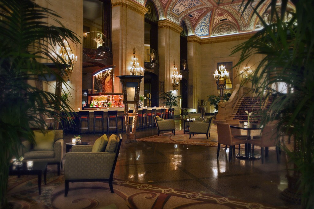 Huber Lockwood Lobby Bar, Palmer House, A Hilton Hotel