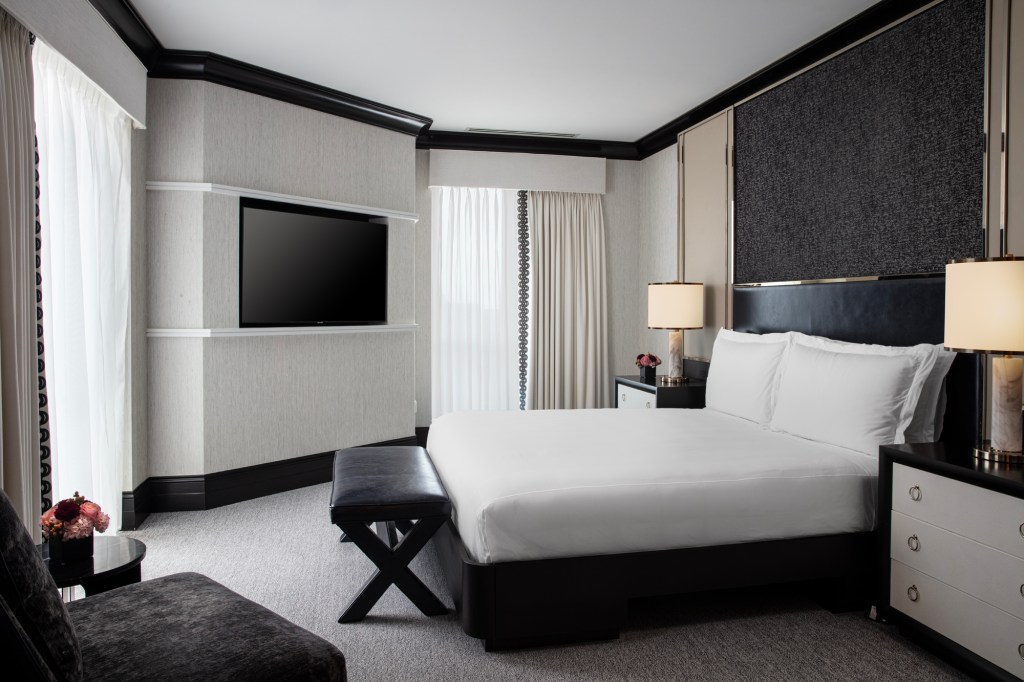 Waldorf Astoria Chicago Presidential Suite Bedroom