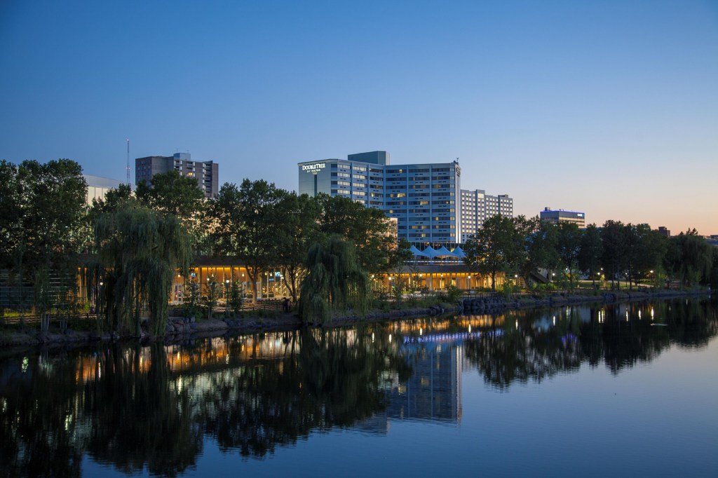 DoubleTree by Hilton Spokane City Center - River