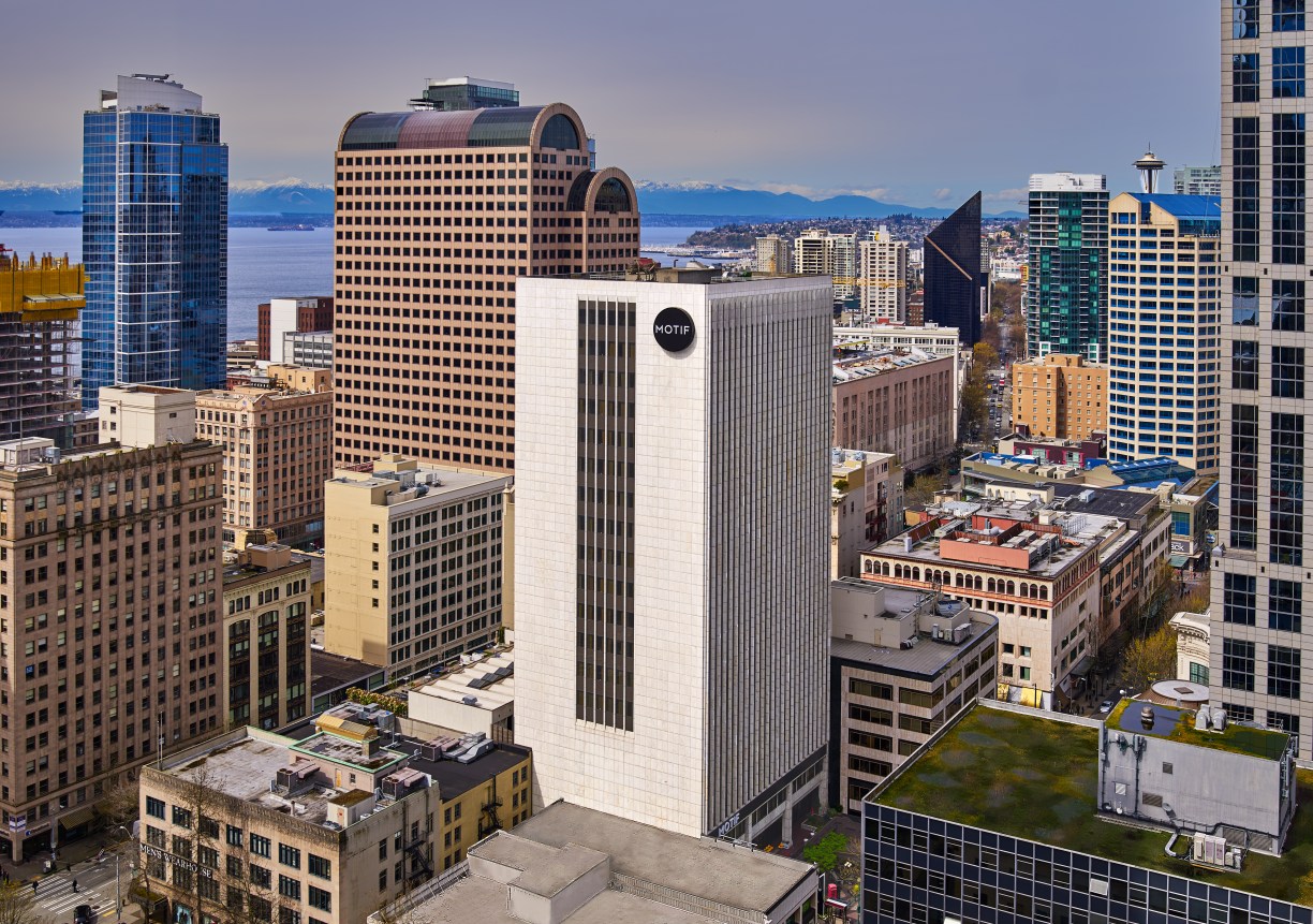 Hilton Motif Seattle - Exterior