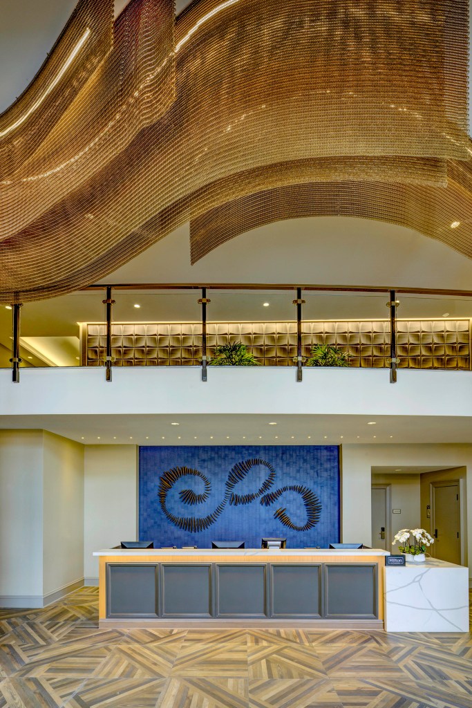 Embassy Suites by Hilton Virginia Beach Oceanfront Resort - Reception Desk