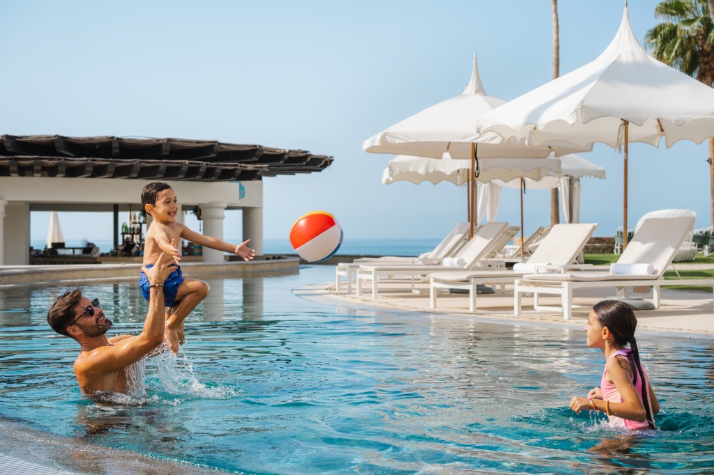 Hilton Los Cabos - Pool - Family Destination Hotels