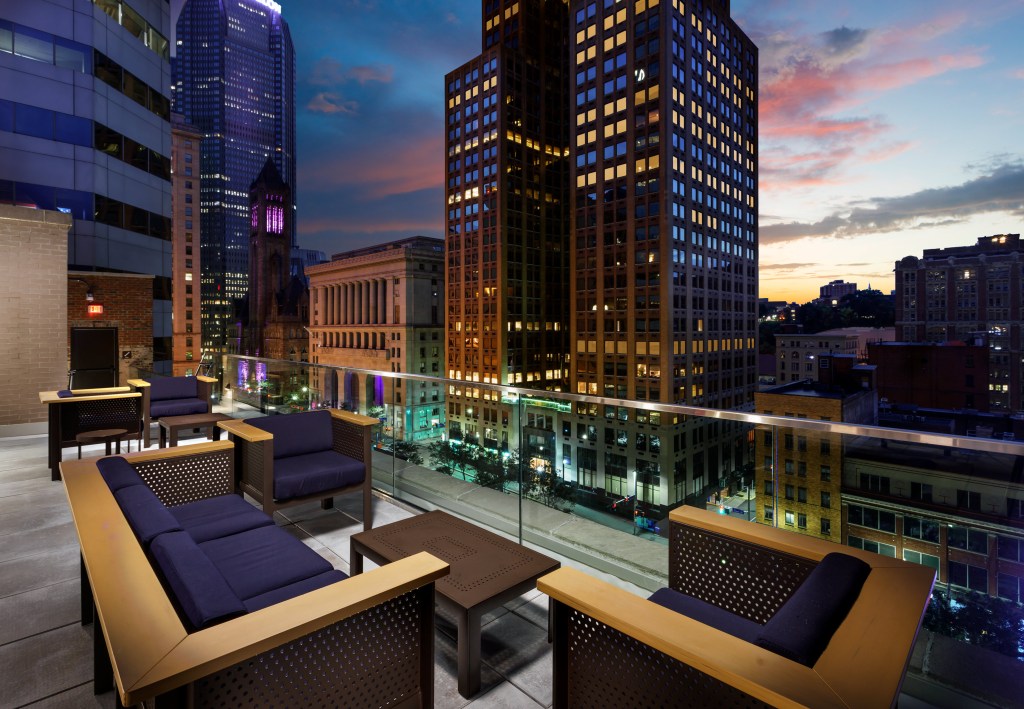 Joinery Hotel Pittsburgh, Curio Collection by Hilton - Roof Terrace