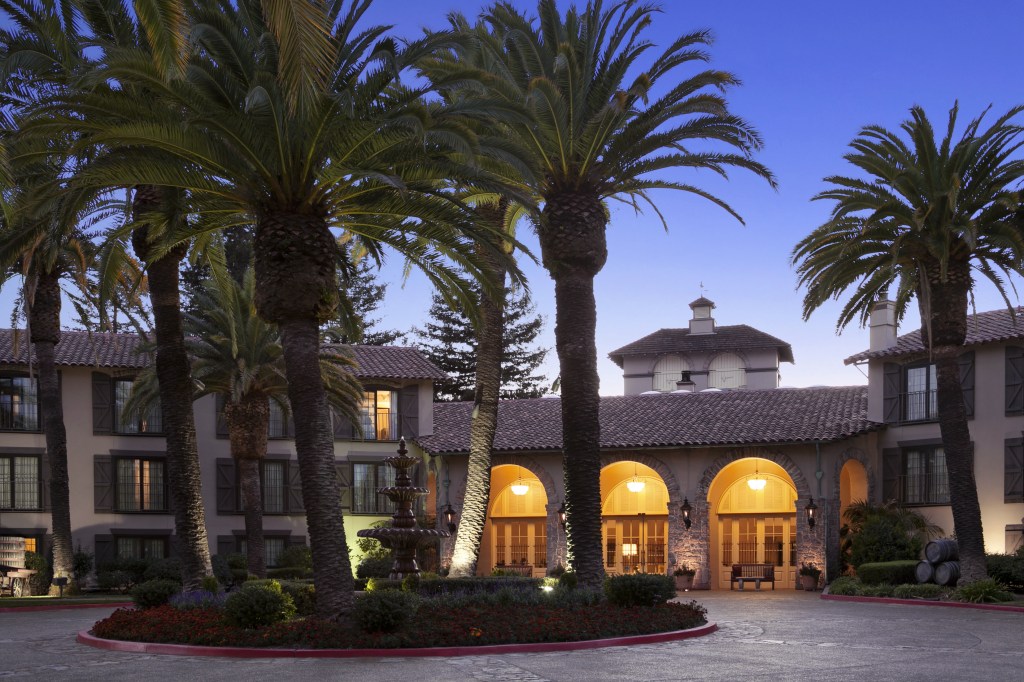 Embassy Suites by Hilton Napa Valley