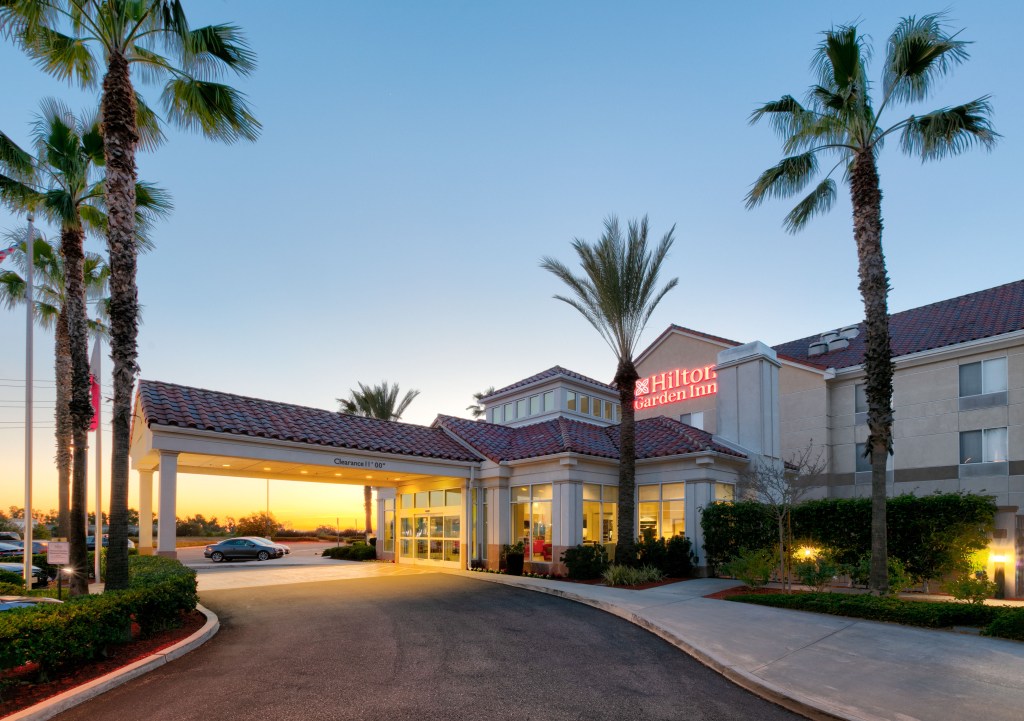 Hilton Garden Inn Irvine East/Lake Forest - Exterior