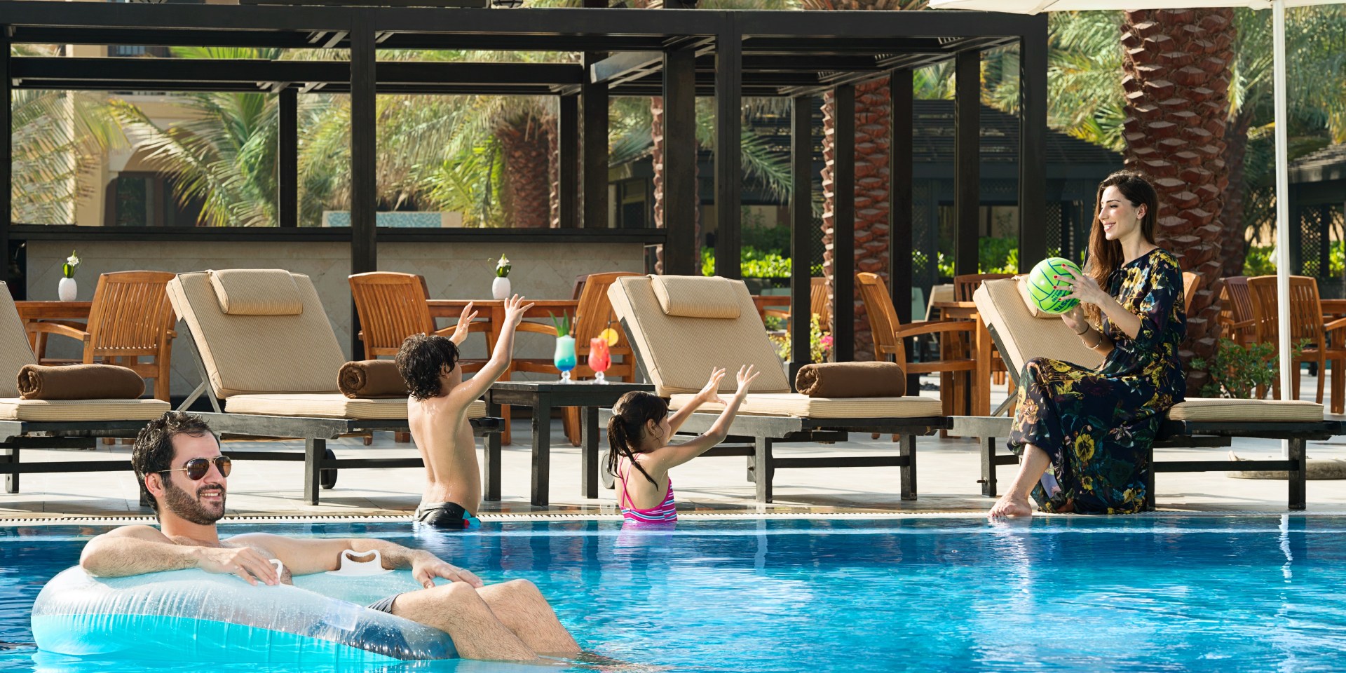 DoubleTree by Hilton Resort & Spa Marjan Island - Pool