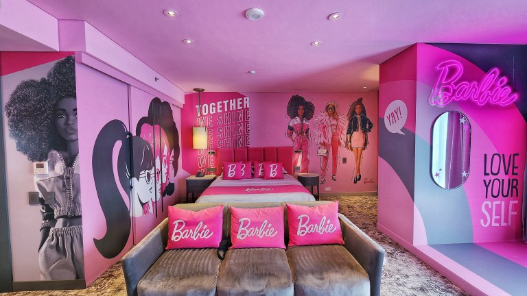 Habitacion barbie hilton on sale