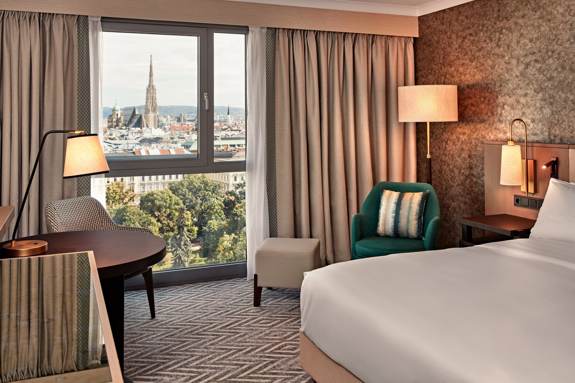 Hilton Vienna Park - King Premium Room with Park View