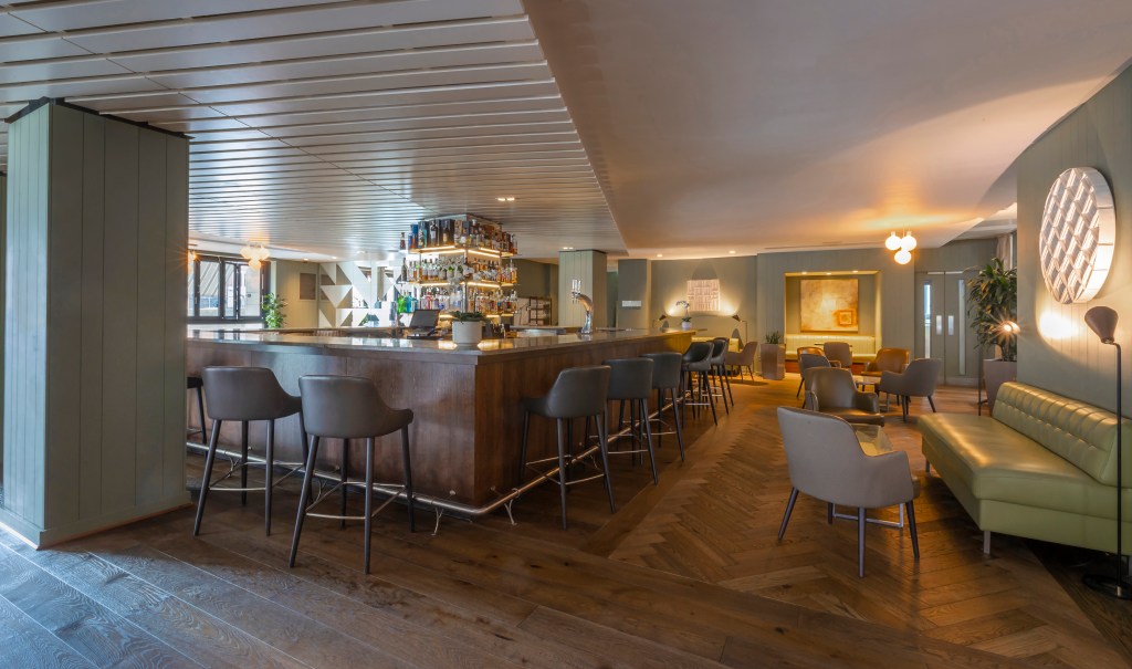 The Morrison Dublin, Curio Collection by Hilton - Bar