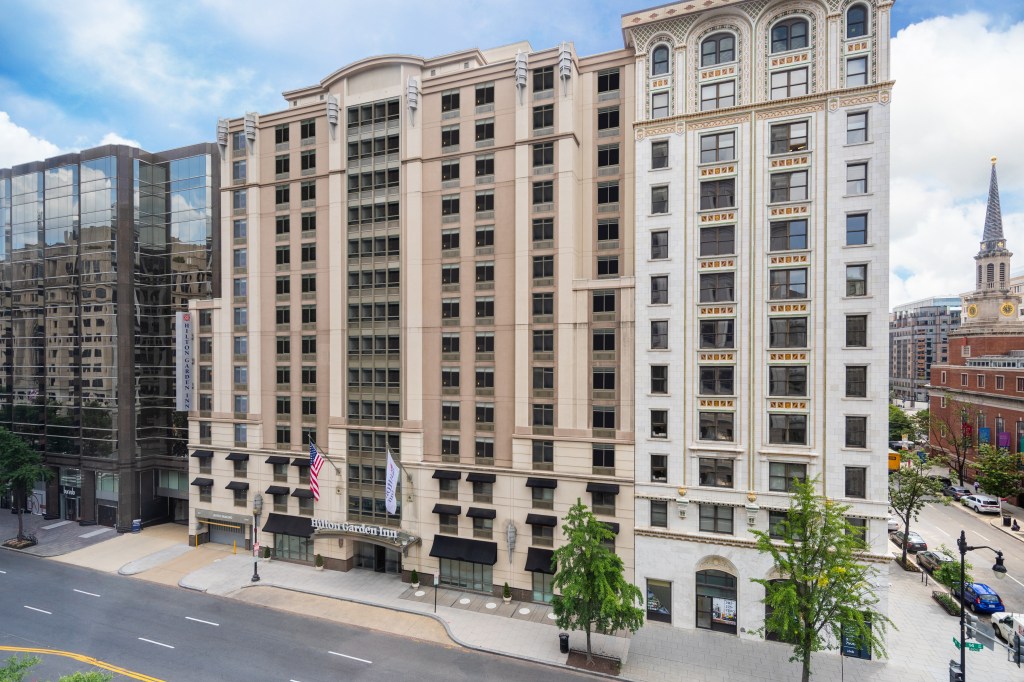 Hilton Garden Inn Washington DC Downtown - Exterior