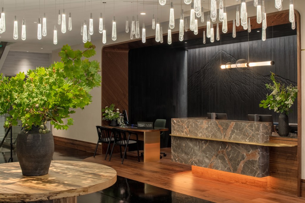 Hotel 1000 Seattle, LXR Hotels & Resorts - Lobby Front Desk