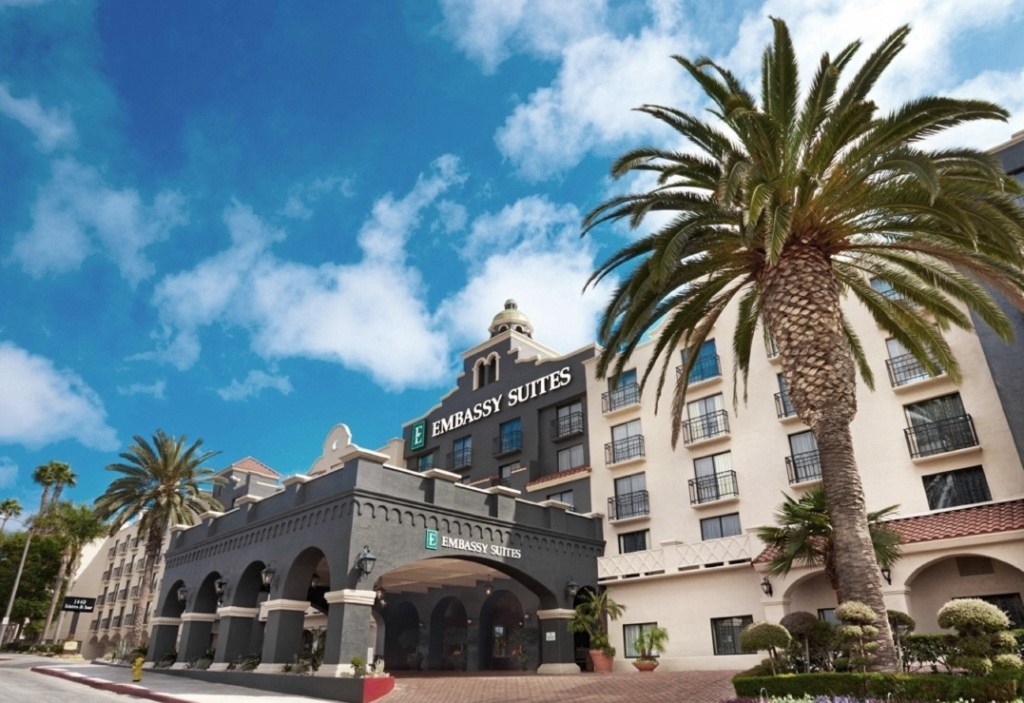 Embassy Suites by Hilton Los Angeles International Airport South - Exterior