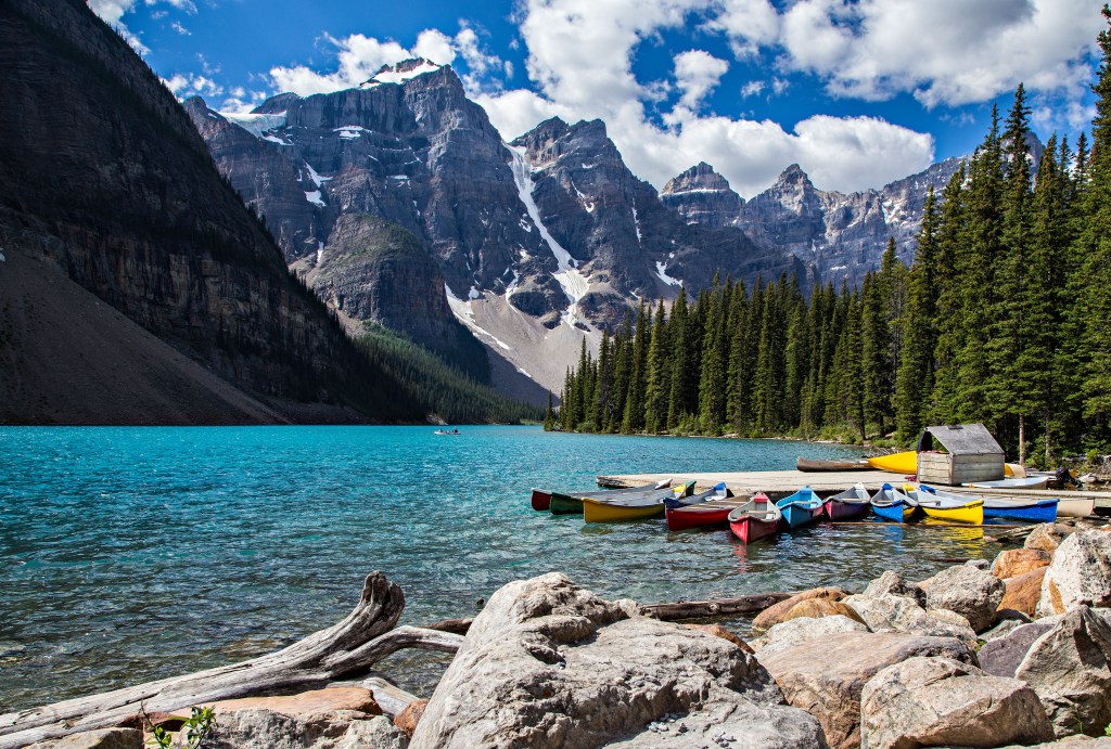 Rocky,Mountain,View,At,Moraine,Lake,In,Banff,National,Park.
