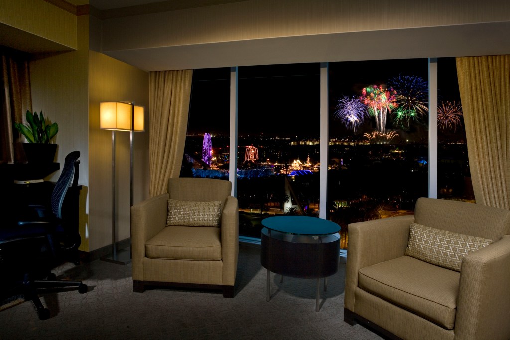 Hilton Anaheim - Disney View Room