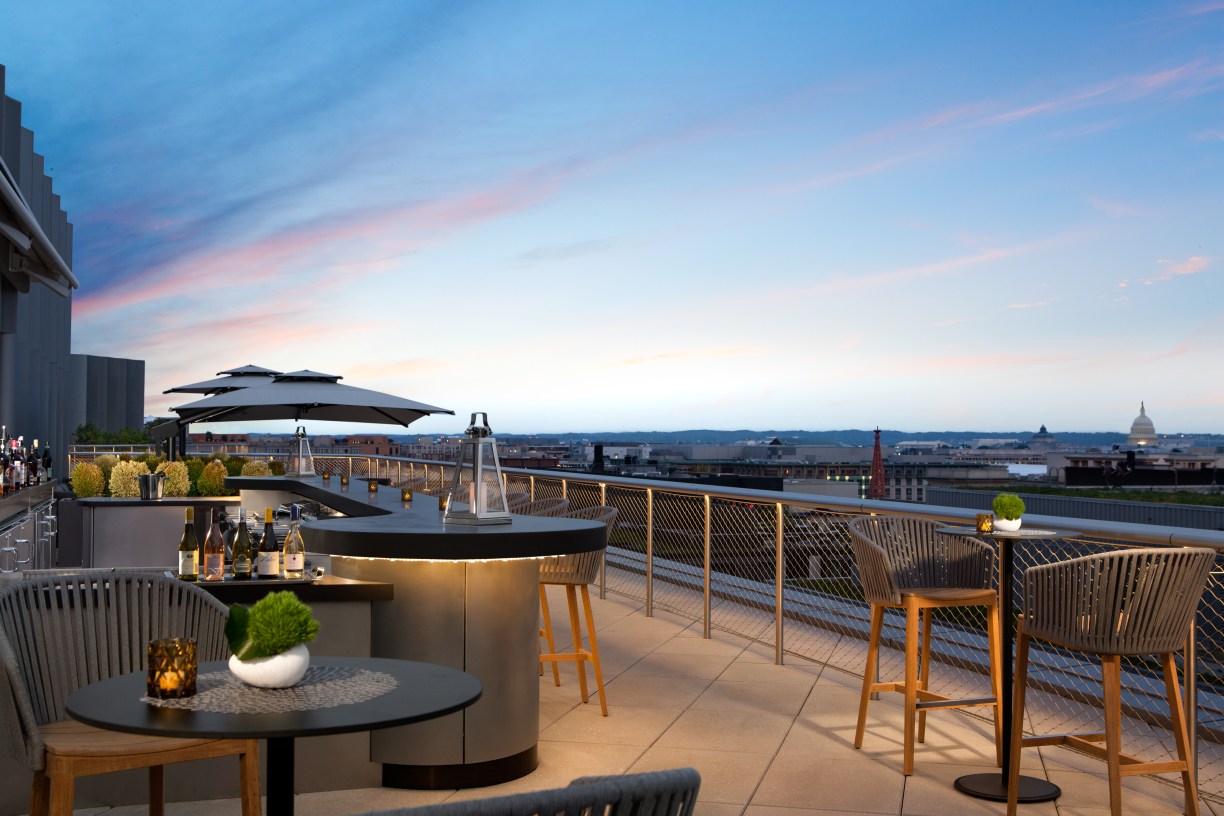 [Overview] Conrad Washington, DC – Rooftop Bar Bar